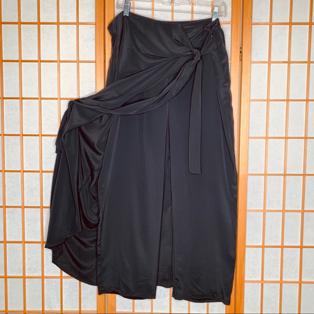 Knotted Asymmetric Maxi Skort
